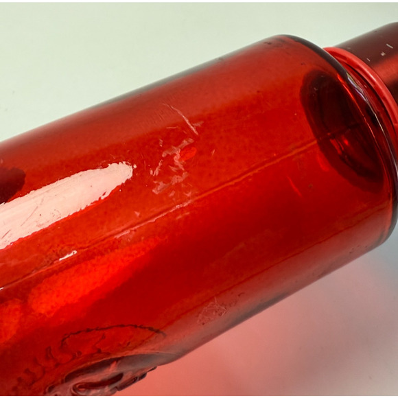 Starbucks Winter 2022 Red Ombre Embossed Siren Logo Glass Water Bottle 22oz Used - Picture 6 of 6